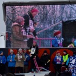 To av søstrene til Sigurd mottar premie